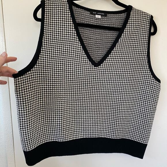 St. John Black and White Houndstooth Sweater Vest - Picture 3 of 10